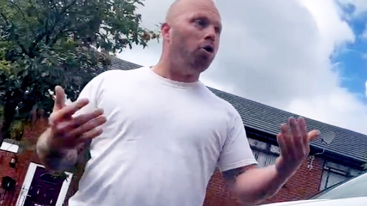 Cowboy builder who fleeced 13 families out of £1million is jailed