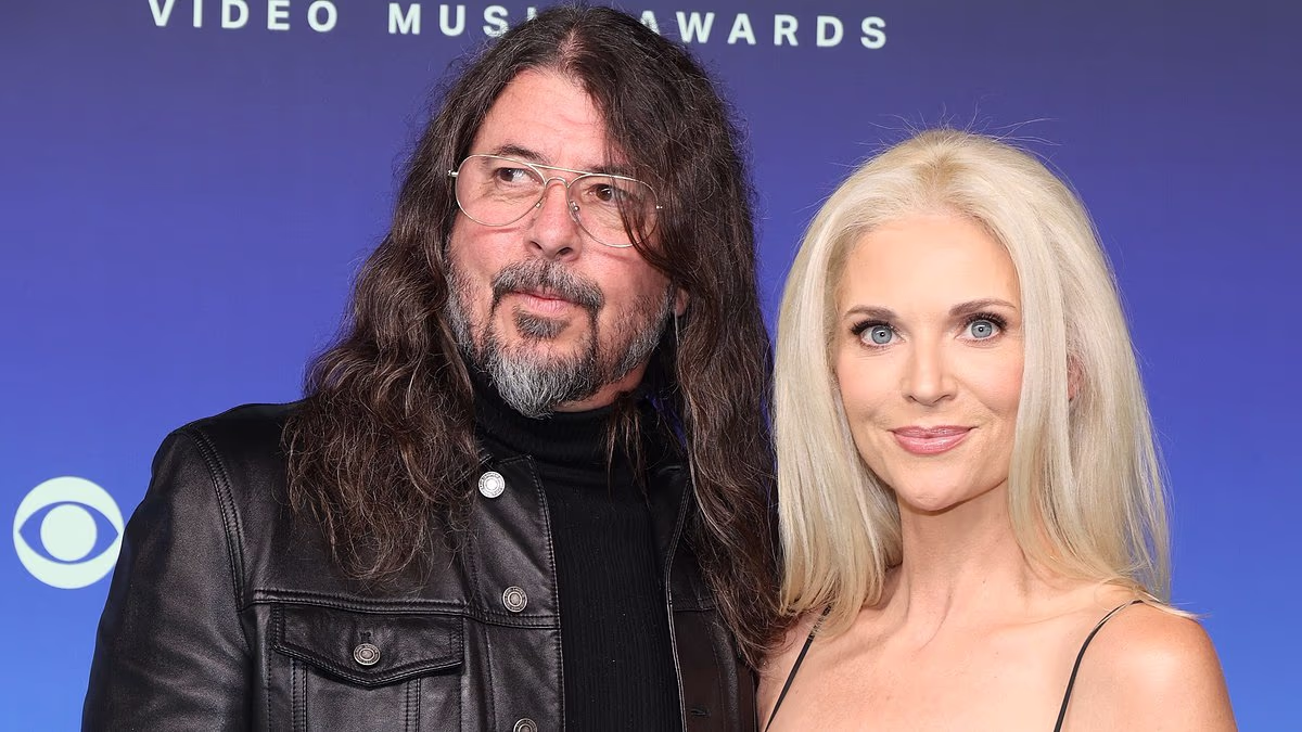Dave Grohl and betrayed wife Jordyn present united front at MTV VMAs