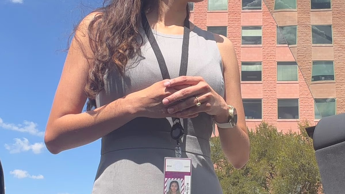Defense lawyer reveals outfit she was wearing when kicked out of court