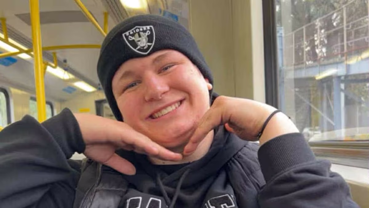 Evil killer, 15, stabbed love rival to death at busy shopping centre