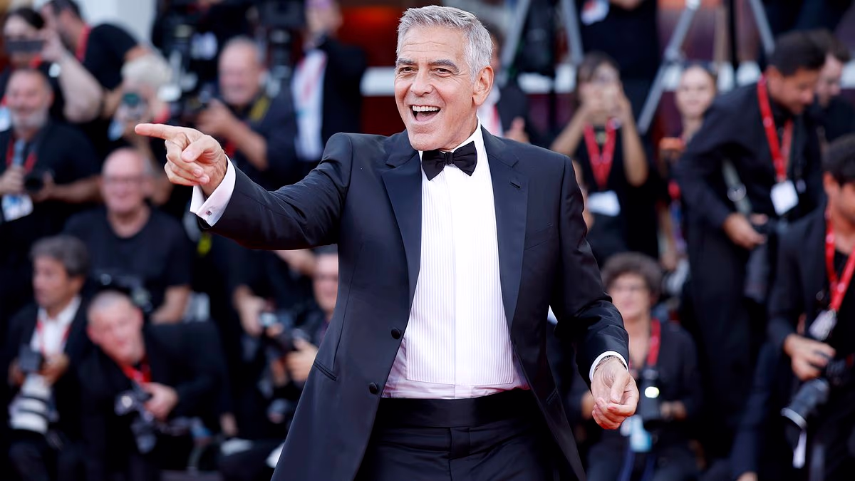 George Clooney says 'the least qualified people' are running US