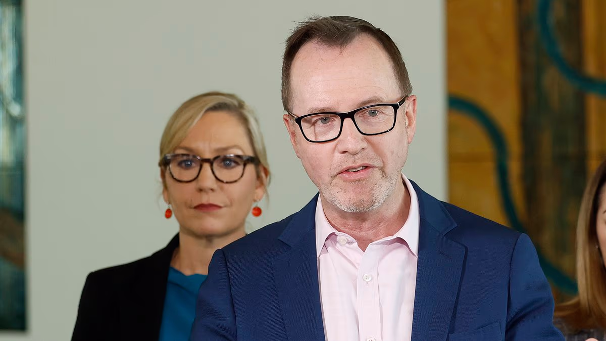 Greens choose outspoken senator David Shoebridge as new leader
