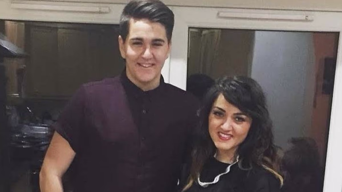 Grieving sister begs students to get meningitis B jab after
