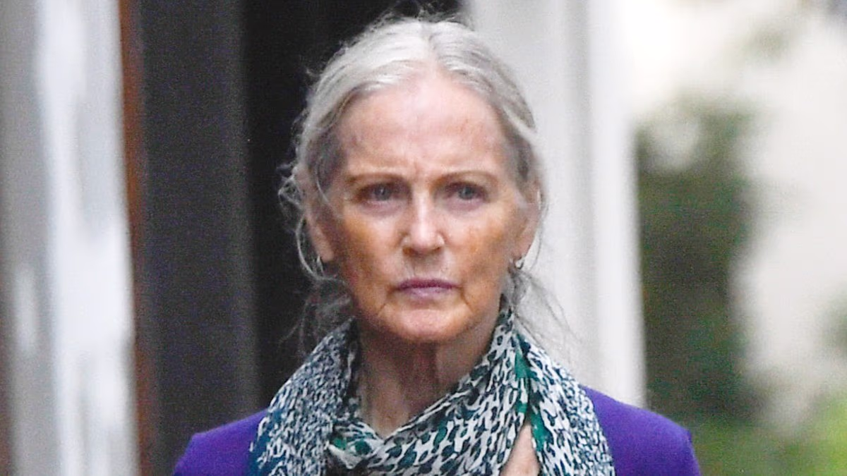 Guess this Vogue cover girl who played Robert De Niro's love interest