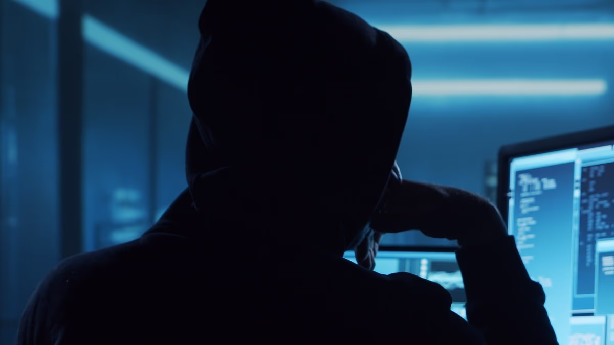 Hackers 'will hit banks in THREE MONTHS',  security experts warn