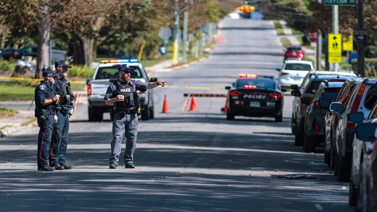 Hero Police Officer Stopped Canada Synagogue Attack as Jewish Group Calls for Armed Guards