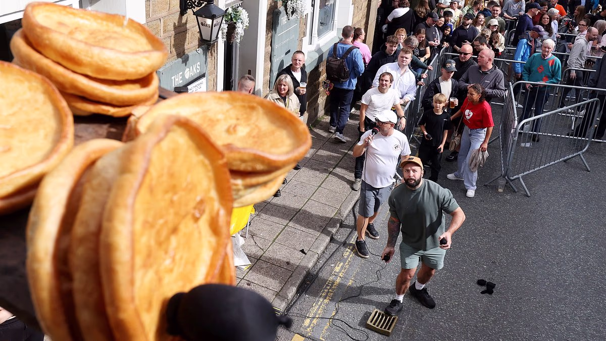 Hundreds flock to watch World Black Pudding Throwing Championships