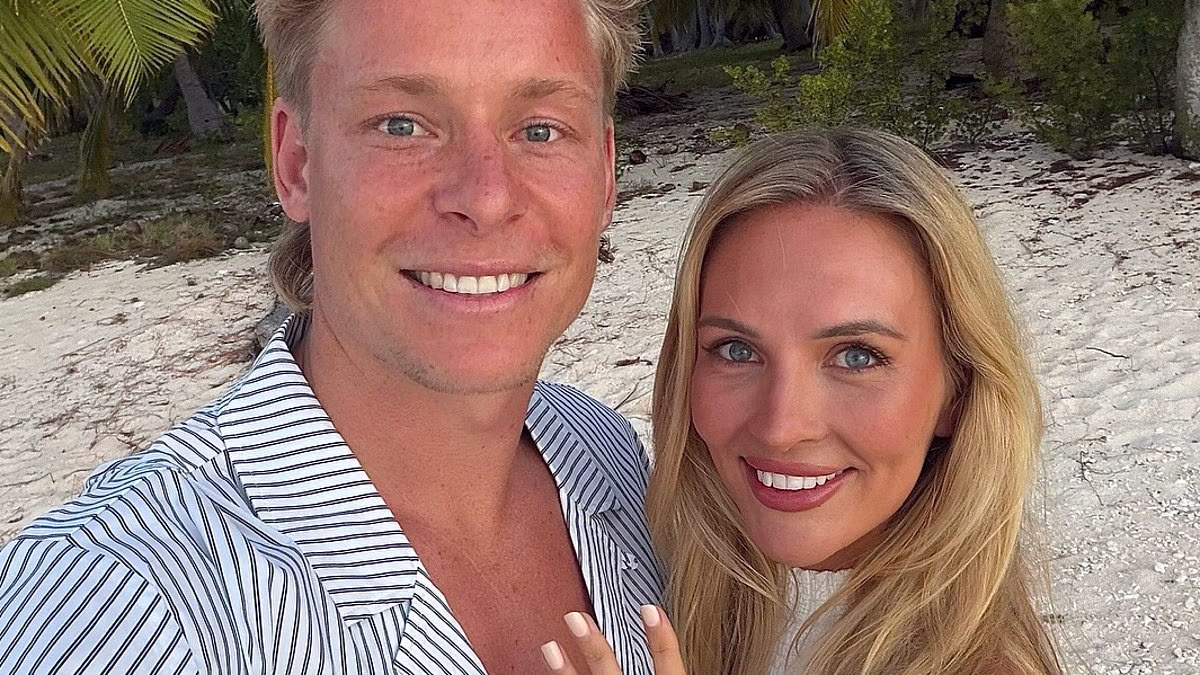 Isaac Heeneys fiancée Steffie Waters deletes couple's engagement photo