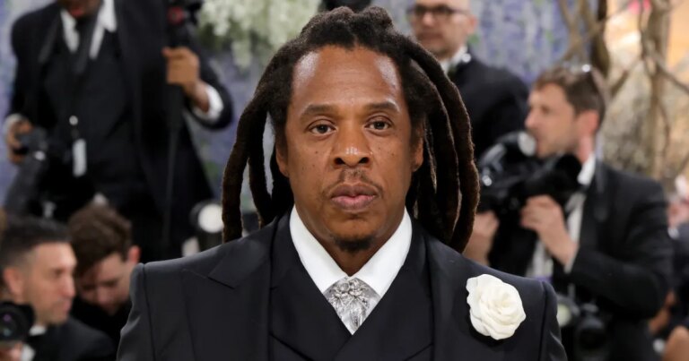 Jay-Z Accuser Withdraws Rape Allegations, Says Claims Were Untrue