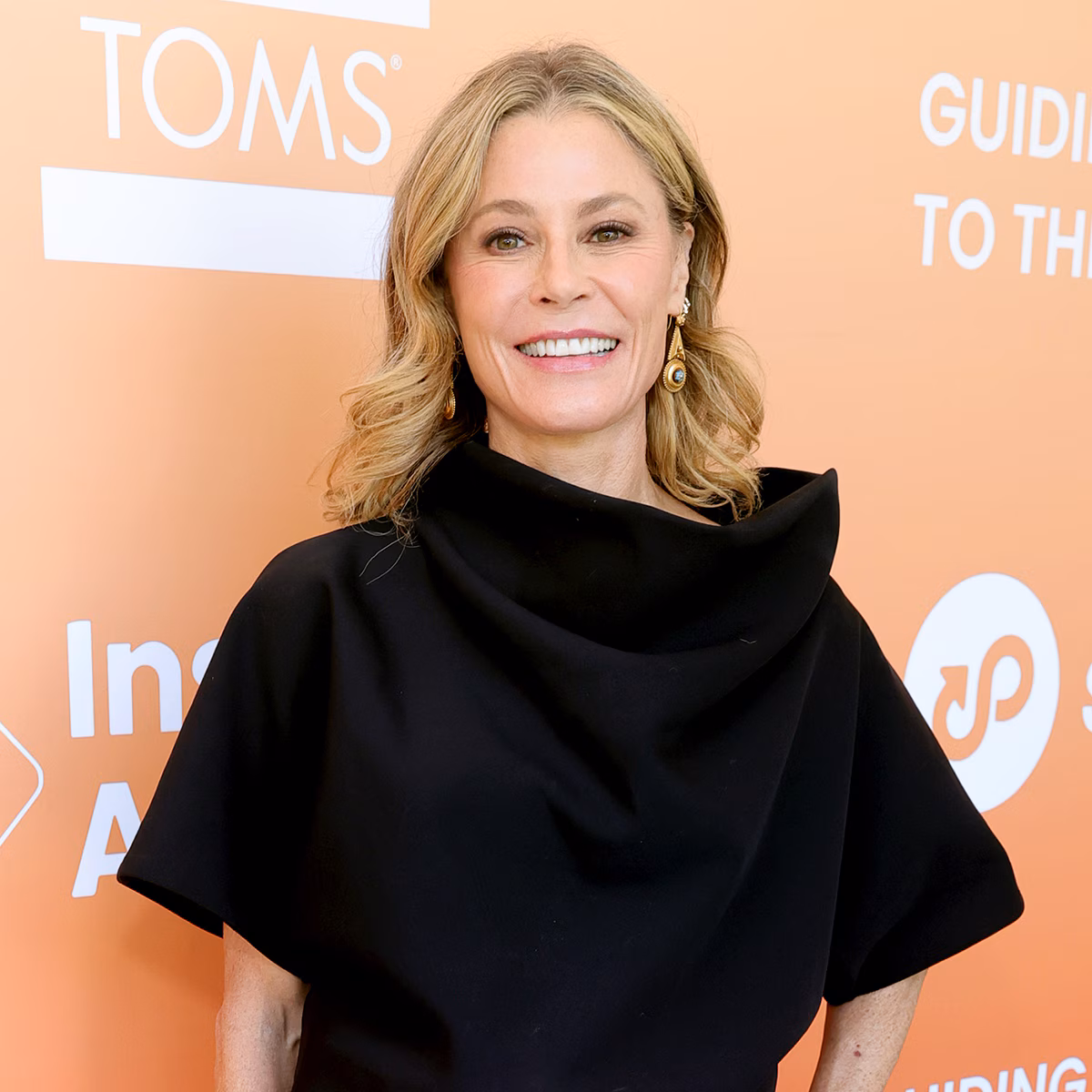 Julie Bowen Gives Rare Update on Dating Life, "Lovely" New Boyfriend