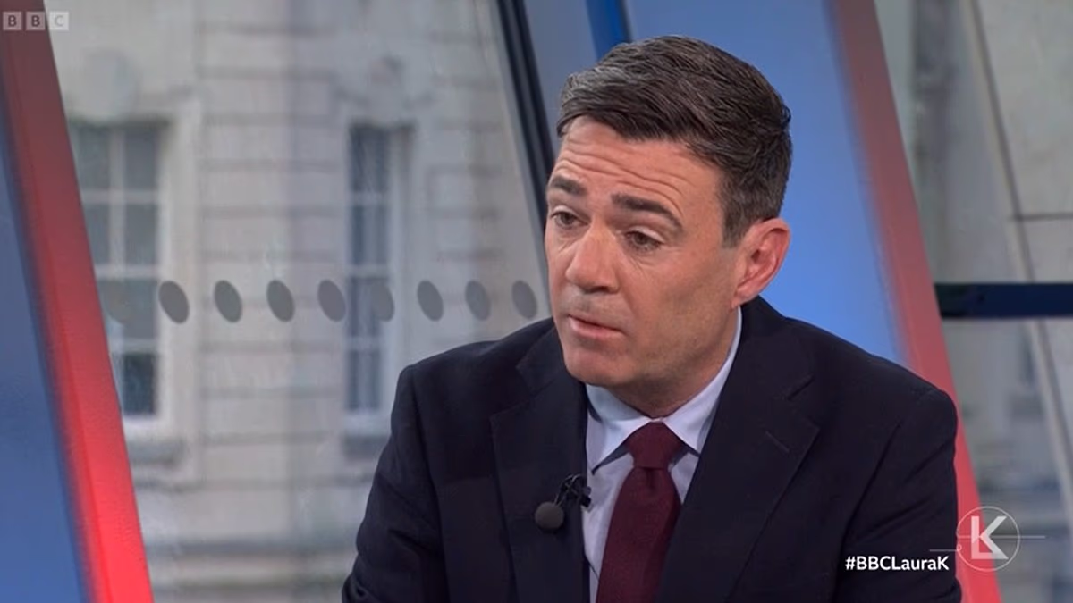 Labour shambles as PM refuses to back Heathrow expansion
