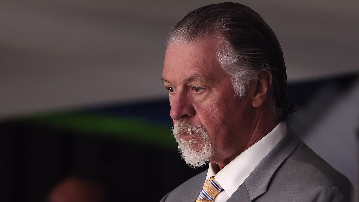Legendary hockey coach and fan-favorite ESPN analyst dead at 70 after battle with Parkinson's disease