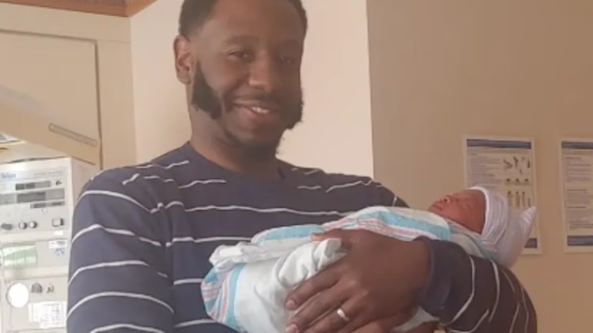 Lindsay Clancy holdout juror shares photo of newborn amid fundraiser