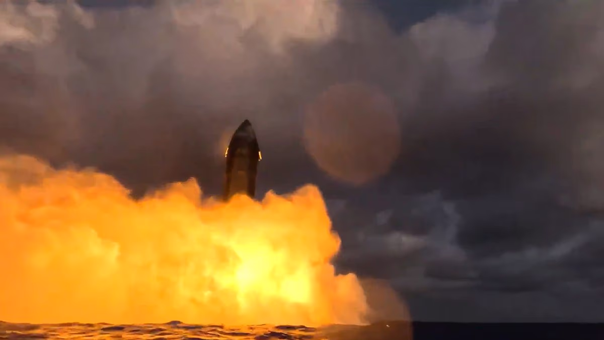 Massive SpaceX rocket explodes in a fireball as it hits ocean