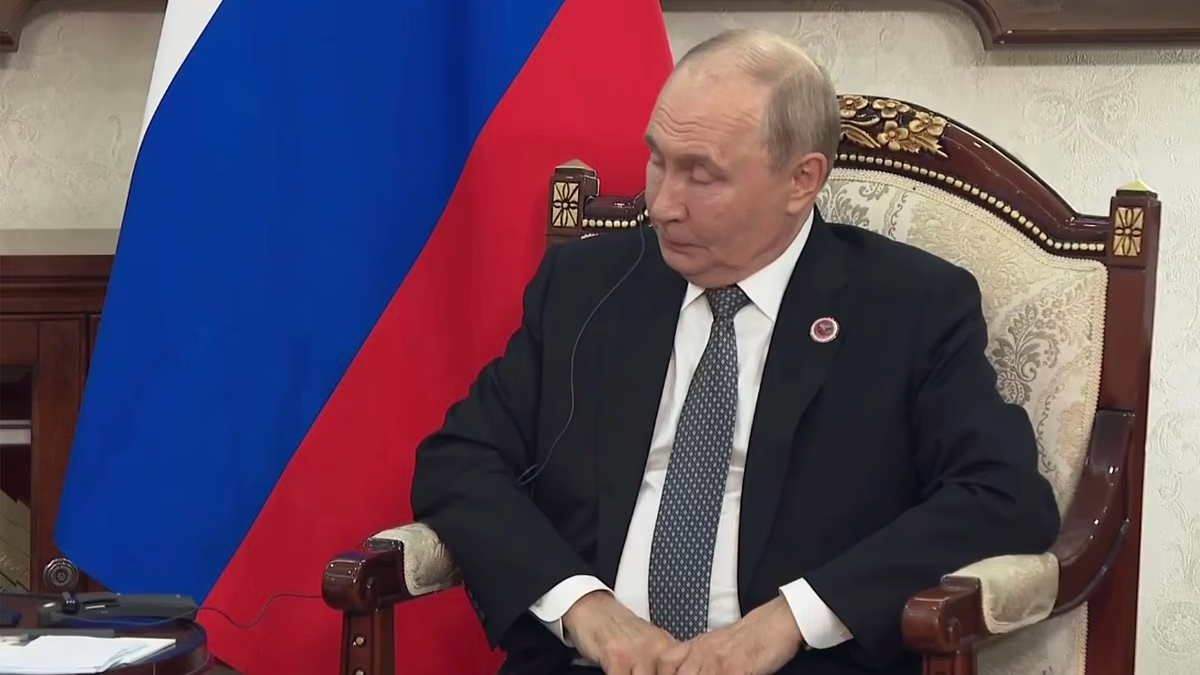 Moment Putin told to 'move from endless war to the end of war' by Modi