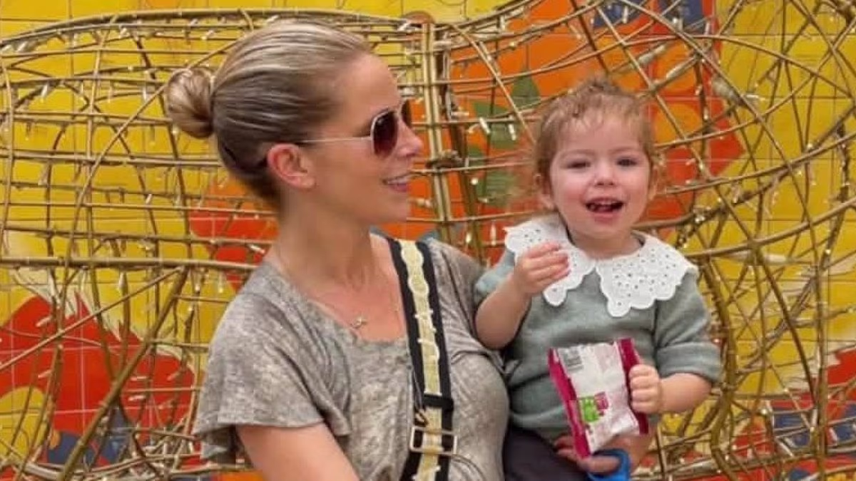 Mother considering freezing her five-year-old daughter's eggs