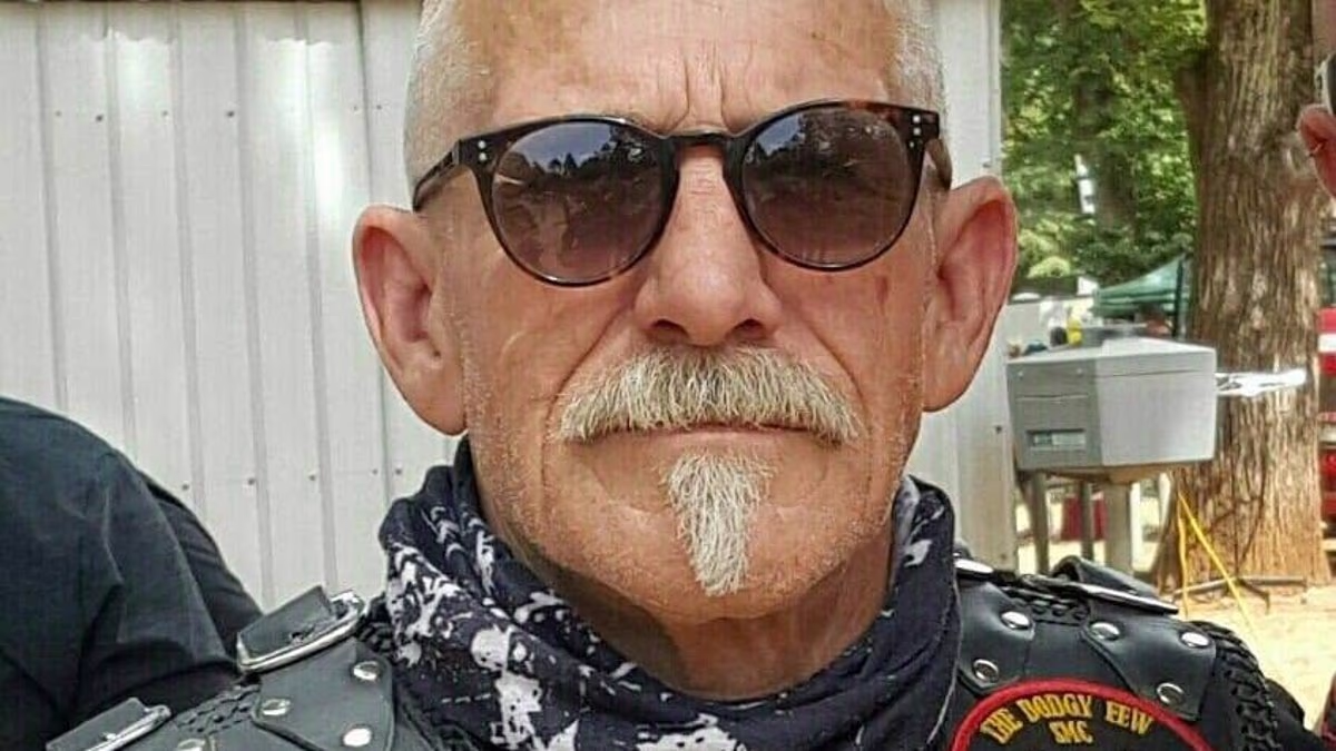 Motorcyclist killed after hitting pothole in Victoria identified
