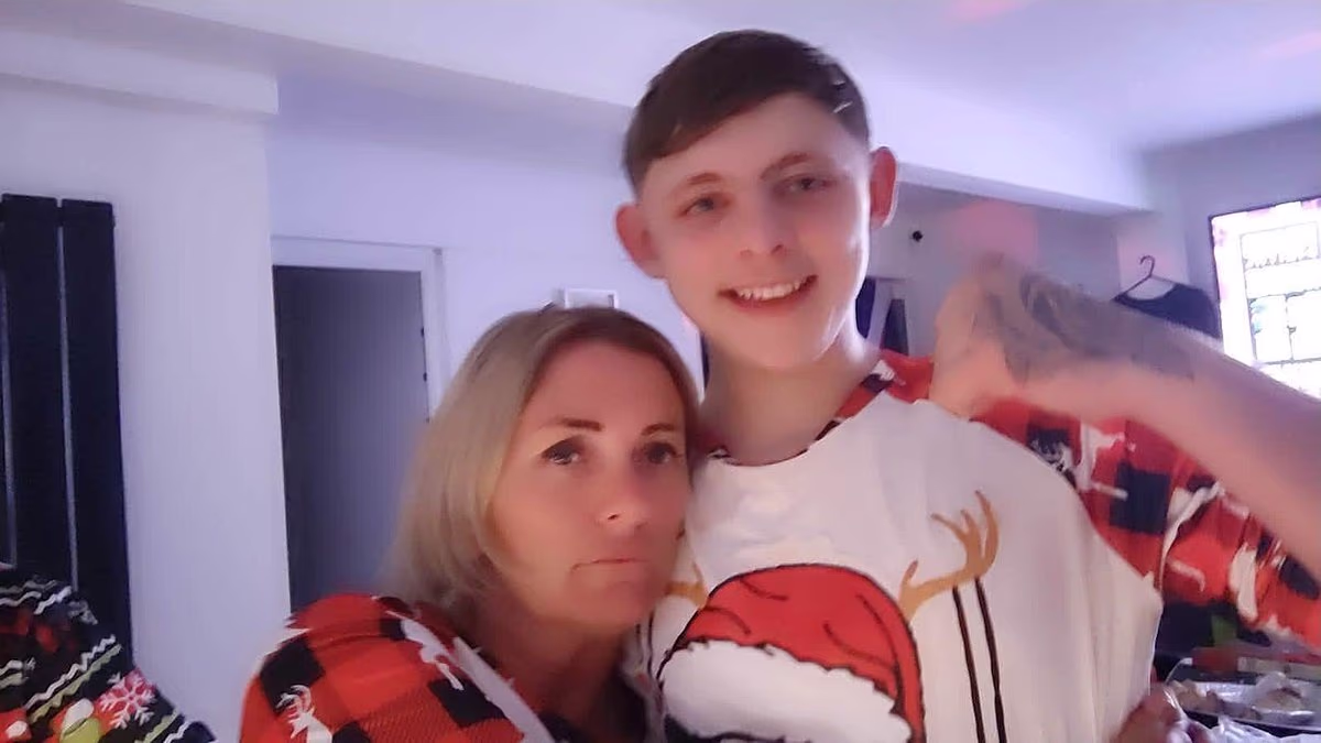 Mum devastated by son's death refused refund by Ryanair