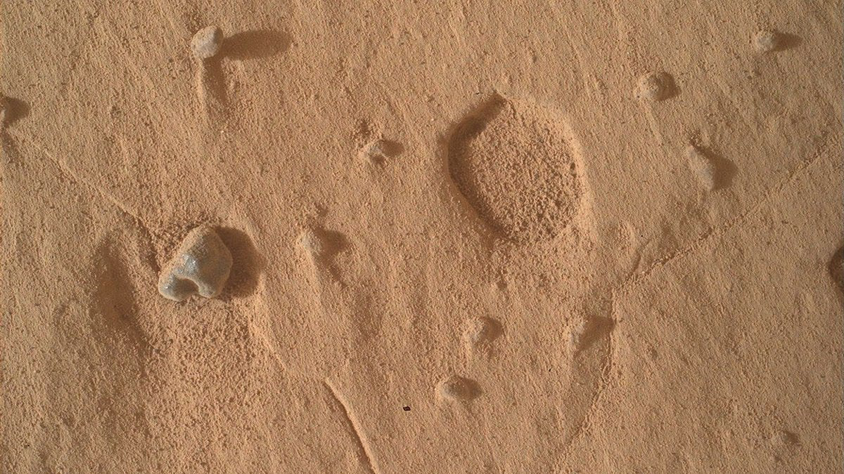 NASA finds holes on Mars - and scientists don't know what formed them