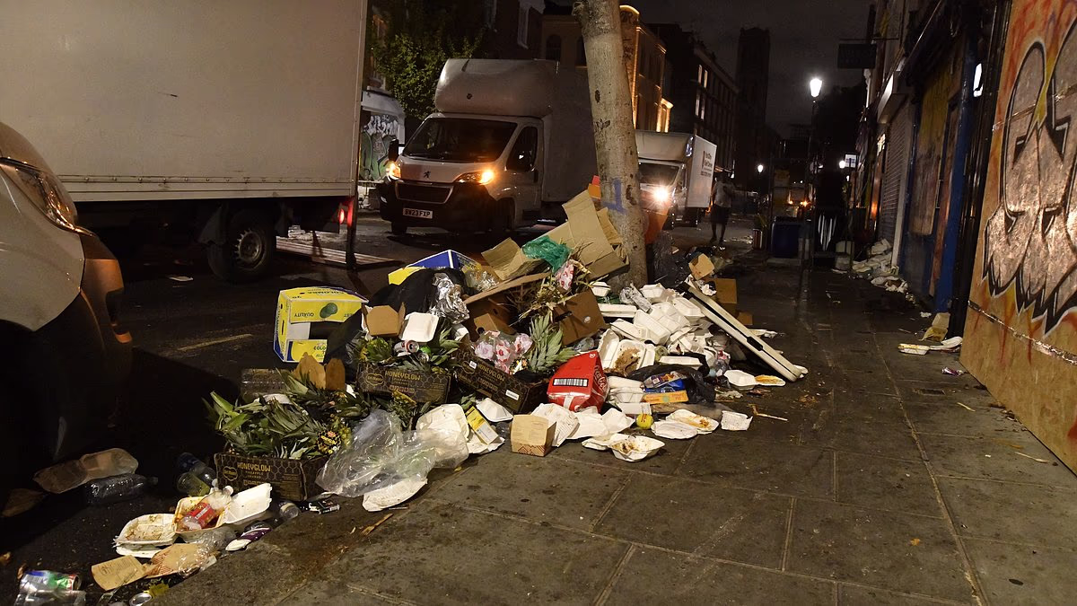 Notting Hill Carnival arrests hit record 636 as £1m clean-up begins