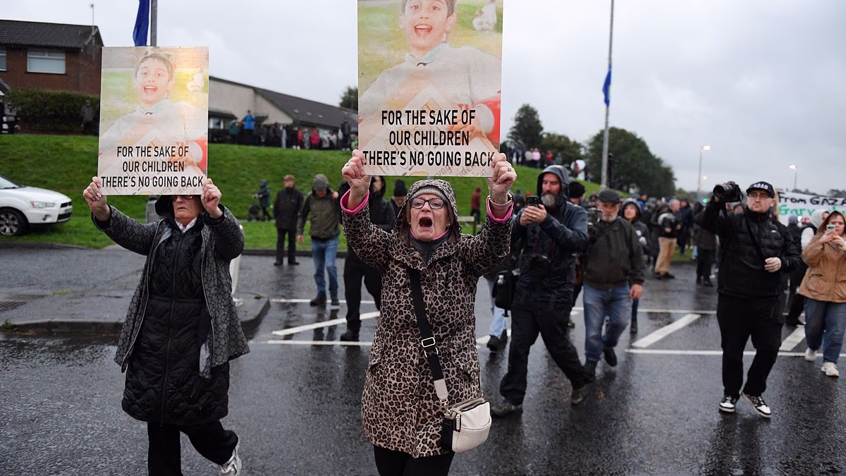 Orange Order parade begins for first time in nearly 30 years