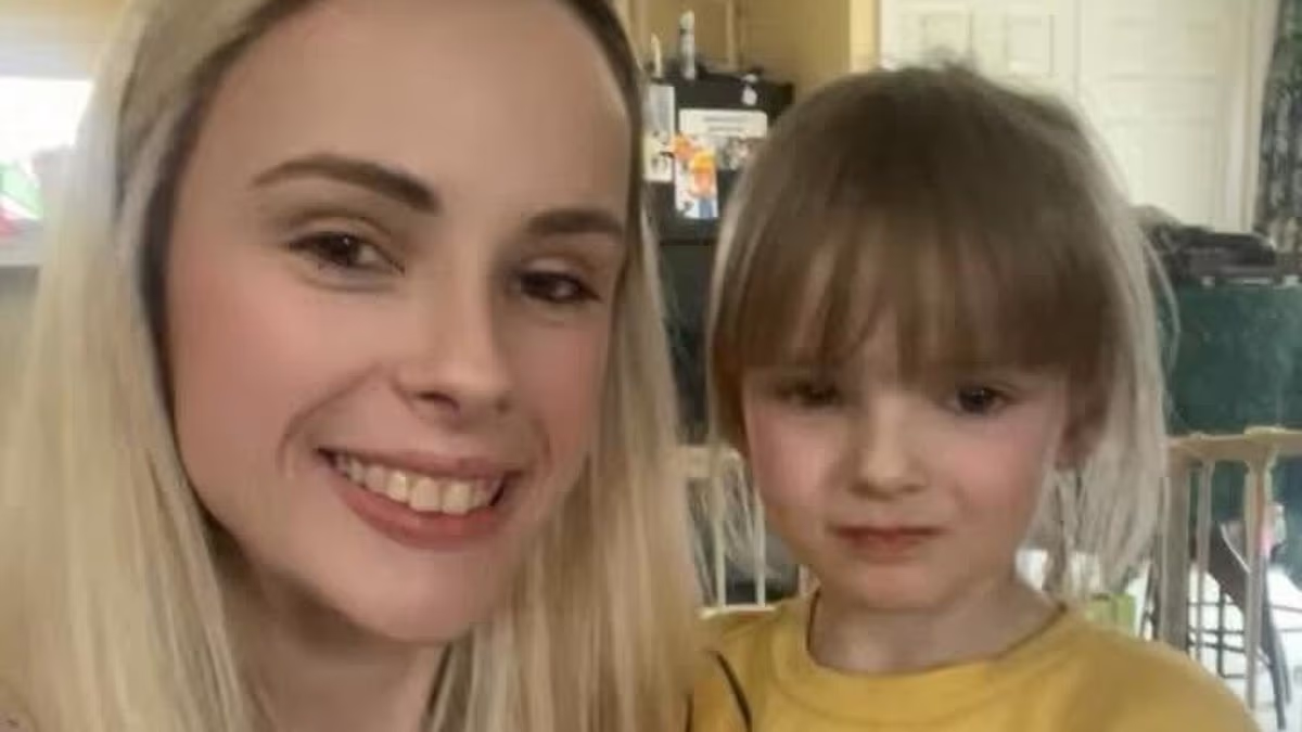 Parents of Saylor Hayes arrested after girl found dead in pond