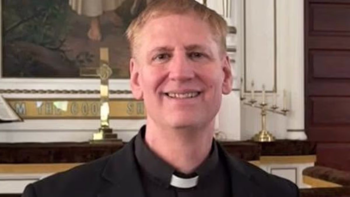 Pastor and dad of five dies after horror injury in cruise pool