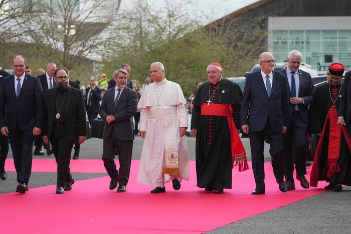 Pope urges religious leaders in France to preach peace as he recalls foundations of European unity
