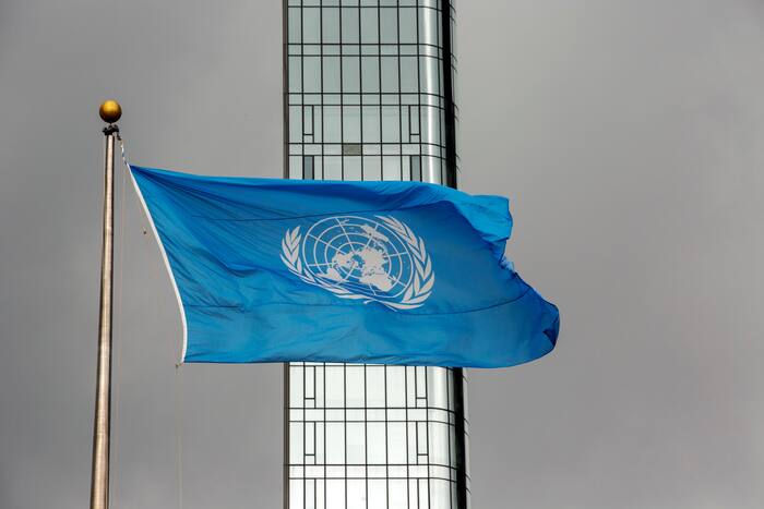 Russia and China veto US proposal for UN experts to keep monitoring sanctions on Iran