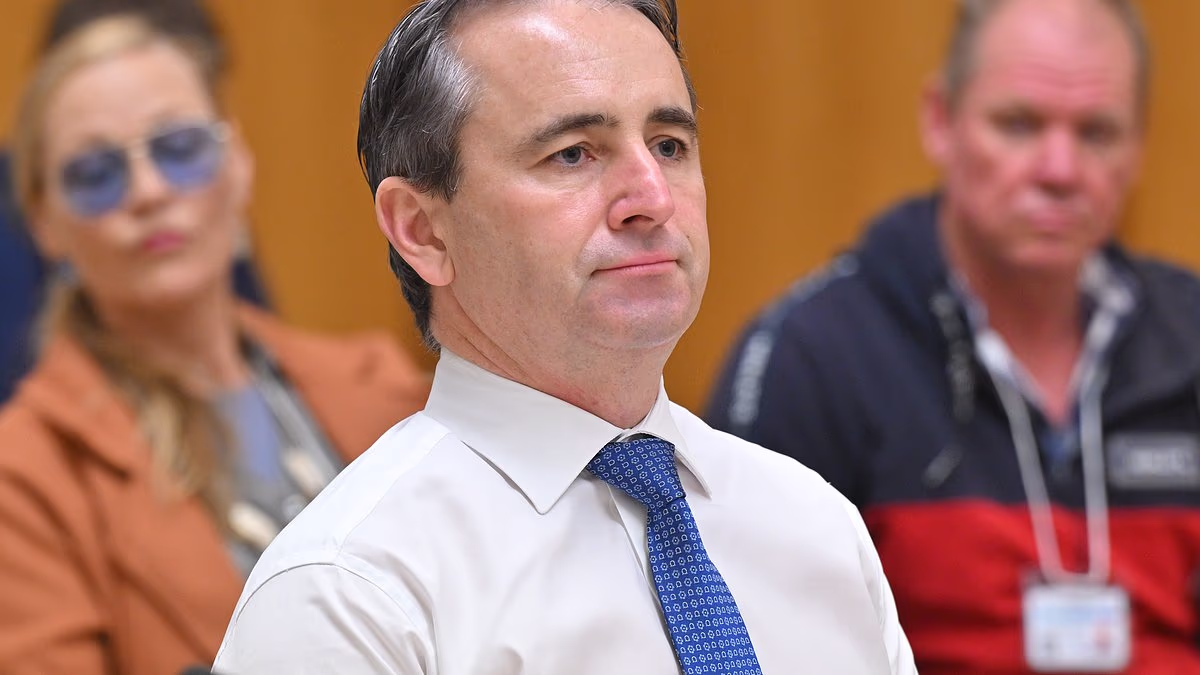 Staff rage Commbank CEO gets 250k bonus 'people and leadership'