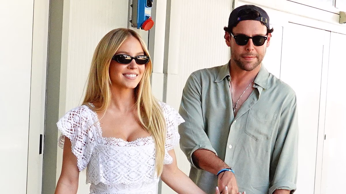 Sydney Sweeney holds hands with boyfriend Scooter Braun in Venice