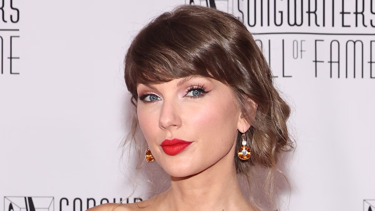 Taylor Swift releases Life of a Showgirl: The Encore as fans go wild