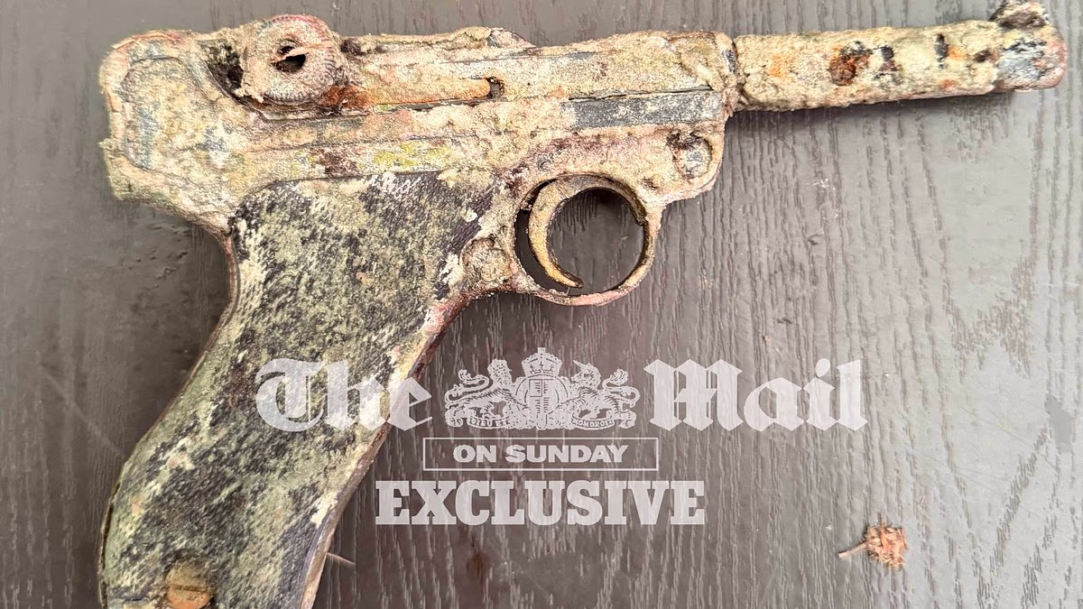 The antique gun found by tourist that could solve murder mystery