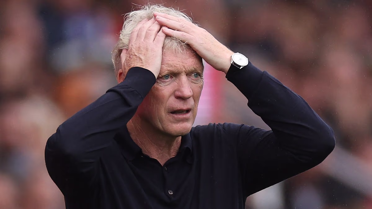 The free agents that can still save Everton: David Moyes is left desperate for reinforcements after deadline day calamity