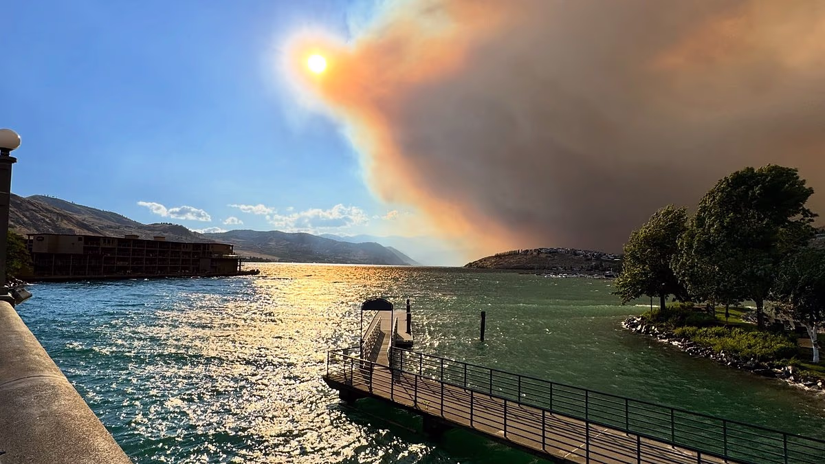 Washington tourist destination turned ghost town after wildfires