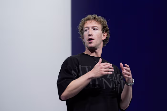 Zuckerberg distances Meta from calls for a coordinated approach on an AI slowdown