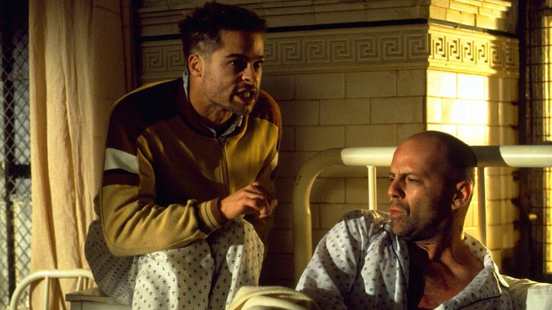Jeffrey Goines sitting with James Cole in 12 Monkeys