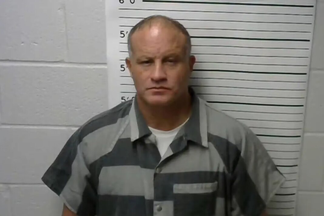 Accused child rapist looks set to become small town's new police chief