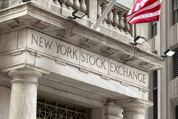 Americans 75 and older are wealthiest age group, Fed survey finds