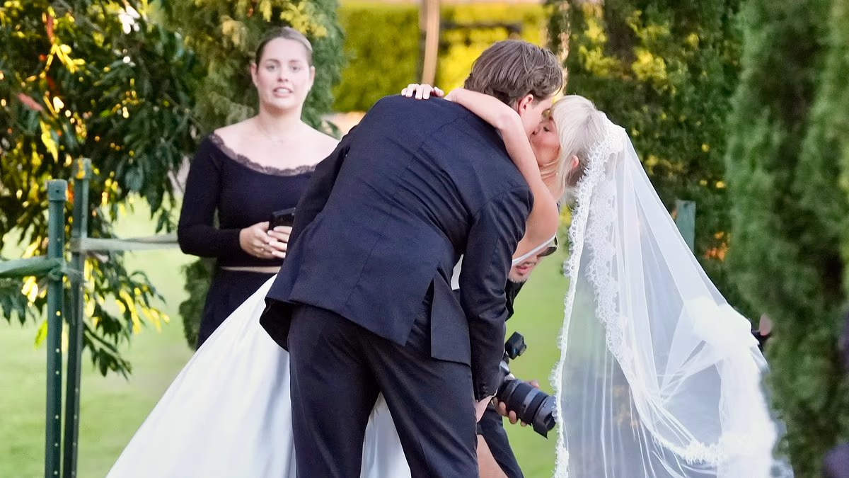 Annie Knight marries long-time partner in stunning Gold Coast ceremony