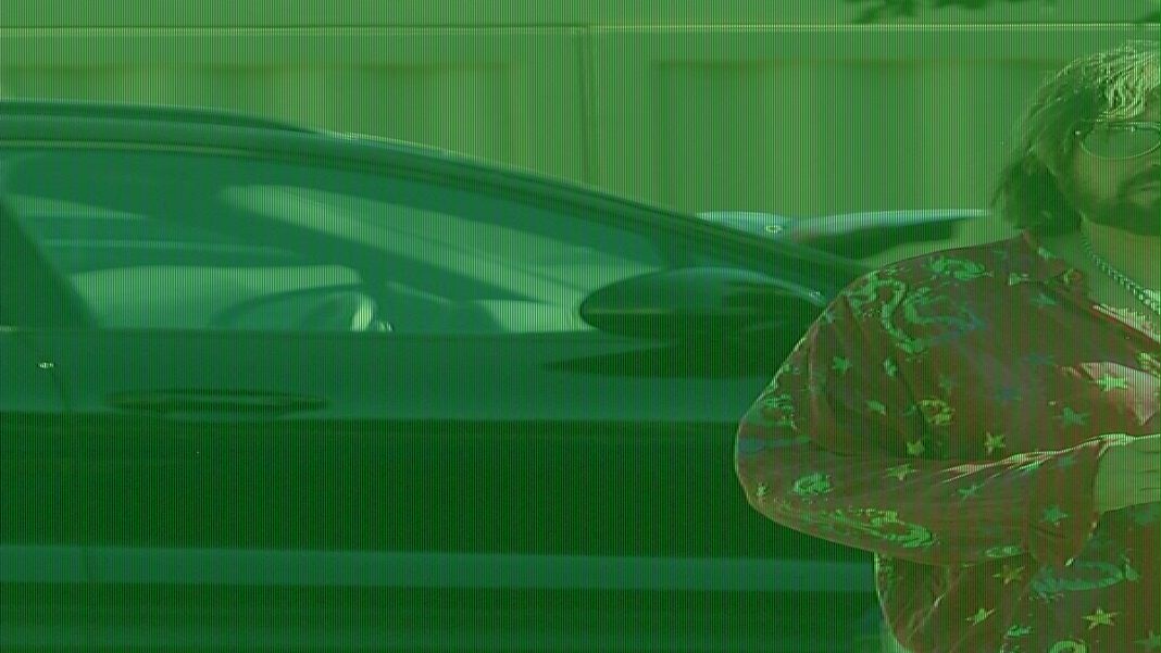 Billy Ray Cyrus dodges Elizabeth Hurley engagement question