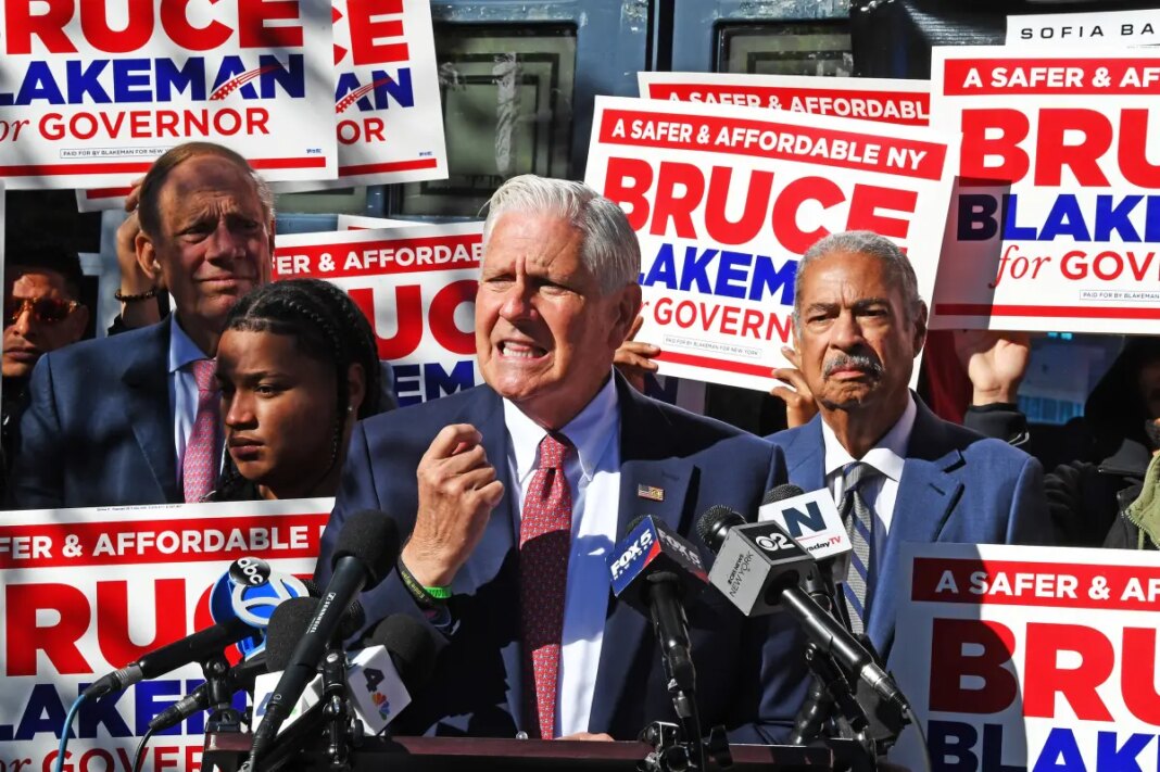 Blakeman joins former Gov. Pataki in call to tap NYS natural gas as energy prices soar