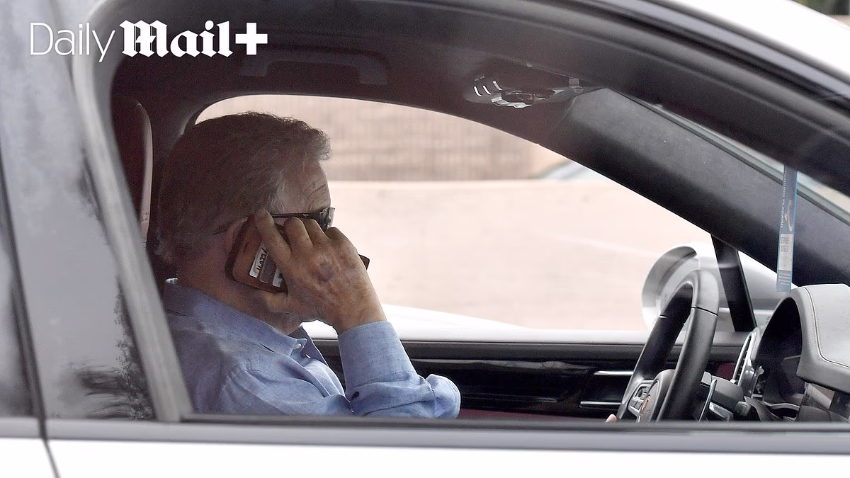Chaotic footage of William Shatner, 95, driving erratically