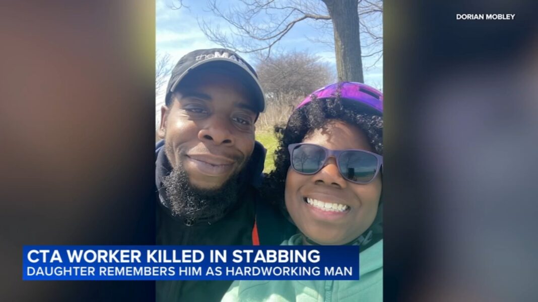 Chevazz Campbell charged for murder in stabbing of CTA worker Julian Mobley at Damen/Lake Green Line station, Chicago police say