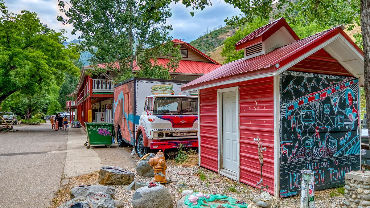 Entire town sitting on top of a literal gold mine goes on sale