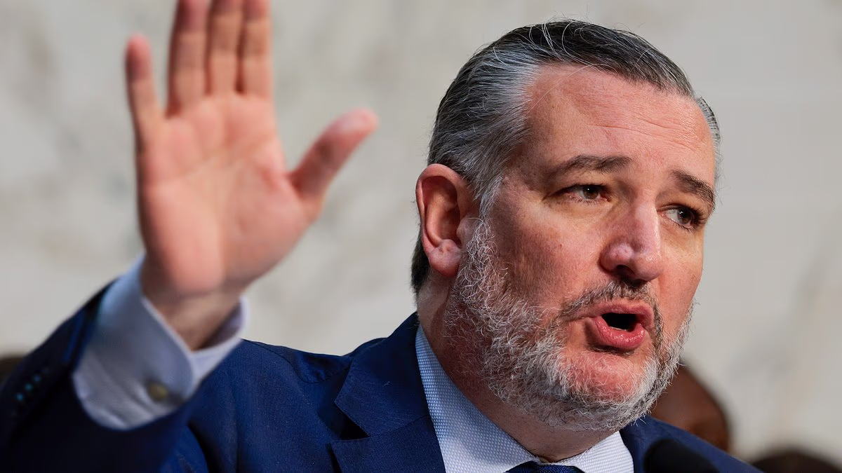 GOP race for president heats up as Ted Cruz hits at 'insecure' Vance