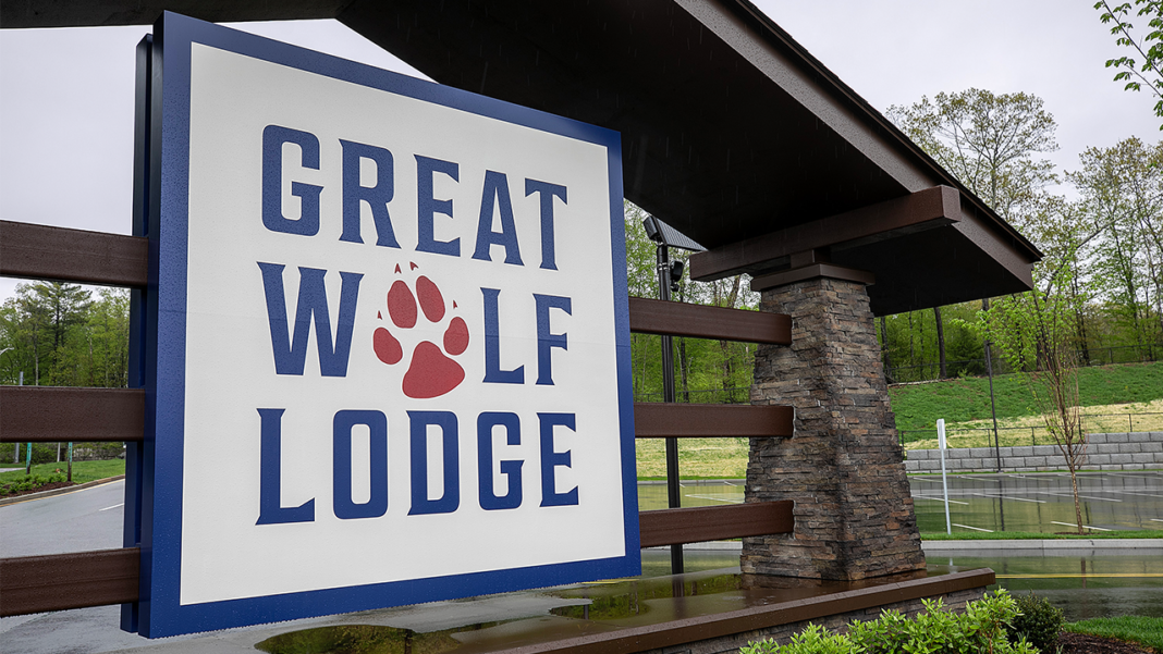 Great Wolf Lodge horror as mom accused of killing husband and toddler inside hotel room