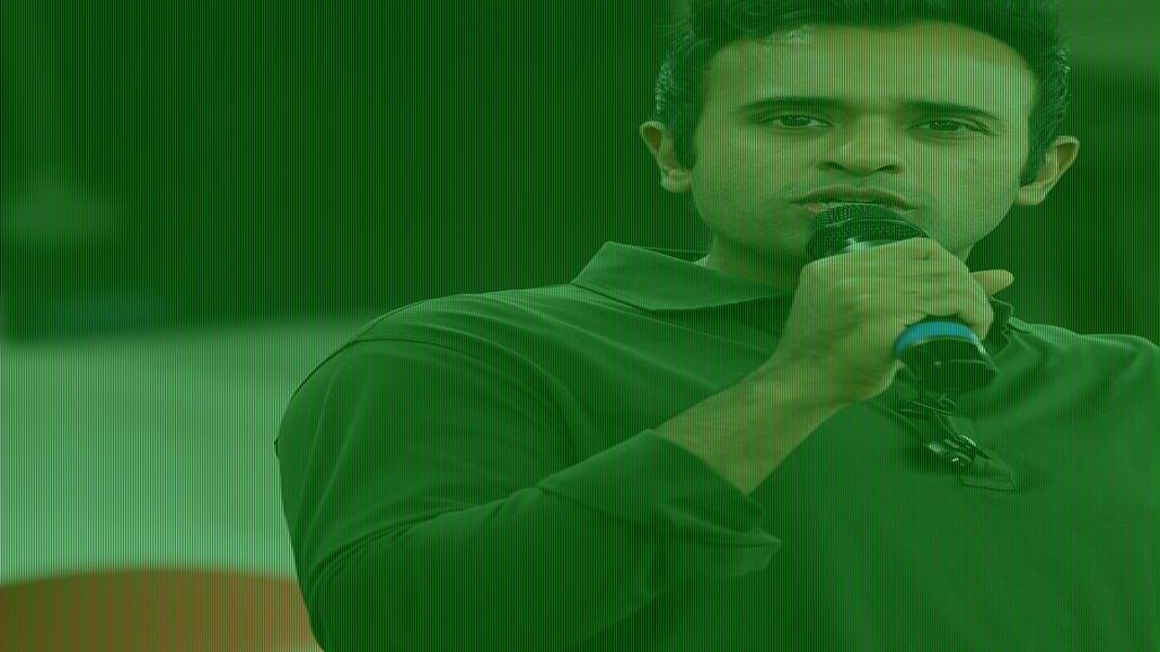 Heckler erupts at Vivek Ramaswamy over controversial ad