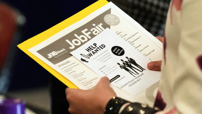 U.S. September Hiring Falls Short of Forecasts, Jobs Report Shows