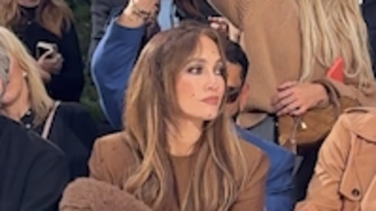 Jennifer Lopez fumes as umbrella confiscated at Stella McCartney